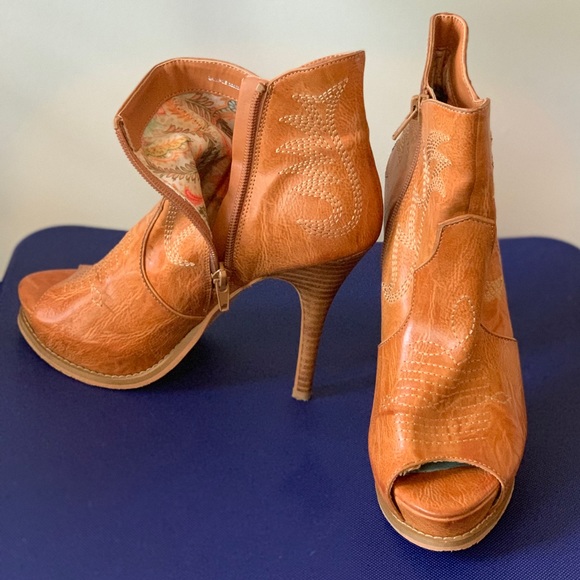 🔥VERY RARE🔥Miranda Lambert - Western High Heels - Picture 1 of 8